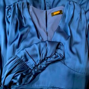 Alexia Admor sz 6 Elysa V Neck Fit N Flare